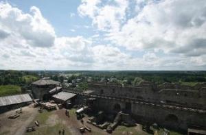 В Эстонии открыты вакансии алхимика и сборщика податей