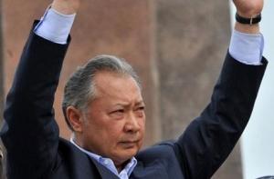 Курманбек Бакиев не признает своей отставки со своего поста