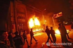 Революционеры отбирают у россиян последнее