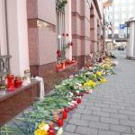 Премьер посетил польское посольство и выразил соболезнования