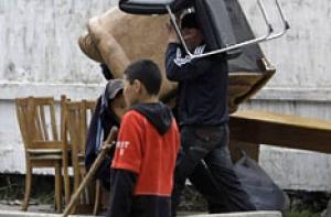 Мародеры в Кыргызстане захватили детский дом