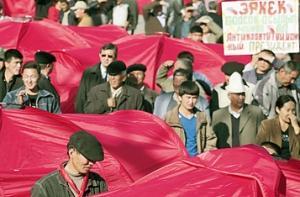 Киргизская революция шагает по стране