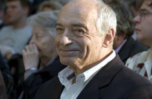 Экстренно госпитализирован Валентин Гафт