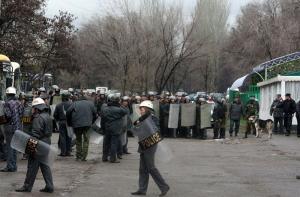 Киргизия закрыла границу с Казахстаном