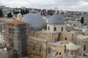 У Храма Гроба Господня дежурят более трех тысяч полицейских