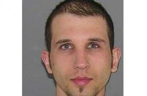 Белый в маске негра ограбил шесть банков