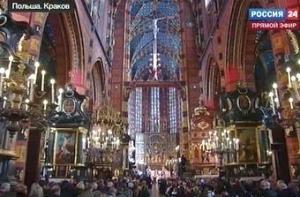 В Кракове проходит поминальная месса по чете Качиньских