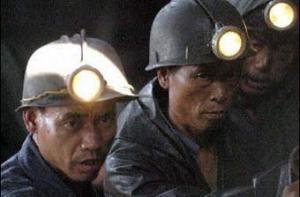 Взрыв на китайской шахте: заблокировано 100 человек