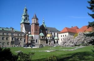 Не все поляки хотят хоронить Качиньского в Вавельском замке