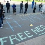 100 человек протестовали против задержания Нео