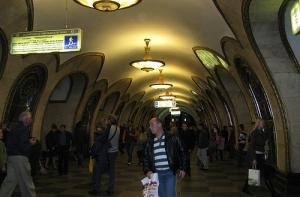 В Московском метро распылили опасный газ