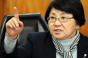 США наняли Отунбаевой грузинских советников