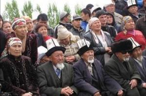 Сторонники Бакиева захватили администрации трех областей