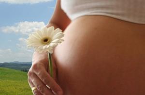 Кредиторы заставят рожать на работе