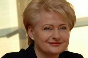 Президент Литвы поздравила граждан Латвии на госязыке