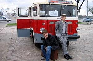 По Риге проедет «сарайчик» на колёсах