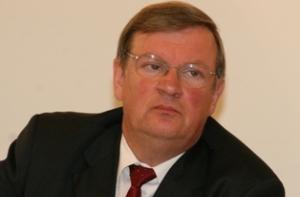 Кресло Мункевица занял Ромуальд Ражукс