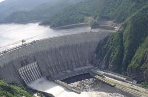 Саяно–Шушенскую ГЭС может смыть паводок