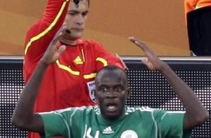 Игрок сборной Нигерии получил более тысячи писем с угрозами