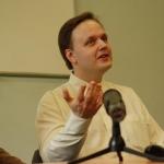 Хакер Нео прогулялся по зданию Сейма