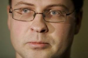 Президент похвалил Домбровскиса за его работу