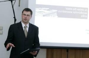 Валдис Домбровскис призывает инвестировать в Латвию