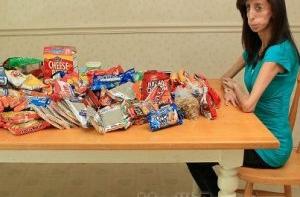 25-килограммовая студентка ест каждые 15 минут