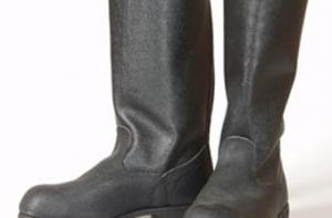 На Домской площади расставят «сапоги оккупации»