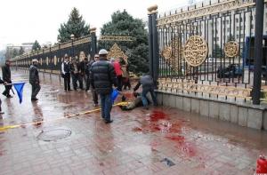 В Джалалабаде начали сдавать оружие