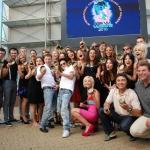 Участники «Новой волны» нашли свое счастье в банках со шпротами