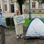 «Палаточники» намерены отстоять свой городок (дополнено)