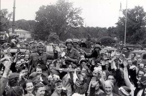 Националисты против сравнения оккупаций