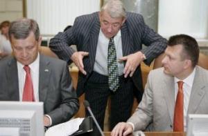 Давис против введения акцизного налога на газ