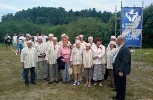 Антифашисты встретили ветеранов SS «живой стеной Памяти»