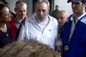 Блогеры опубликовали фотографии Фиделя Кастро на публике
