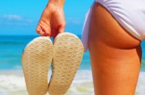 Шлепанцы опаснее самой высокой шпильки