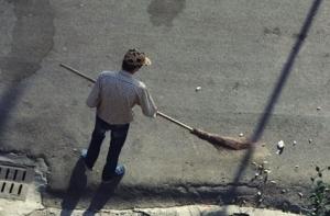 Лучших московских дворников отправят на Канары