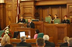 Парламент хочет контролировать все сделки с кредиторами