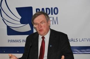 Мэр Юрмалы: мне не удержаться в своем кресле (дополнено)