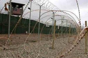 Названо имя нового жителя Латвии из тюрьмы Гуантанамо