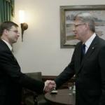 Президент подарил премьеру на день рождения часы