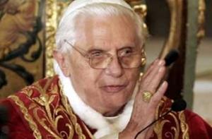 Папа Римский молится о сгорающей России