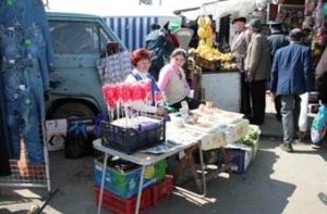 На рынках объявлена борьба с контрабандой