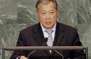 Киргизия просит страны мира поймать Бакиева