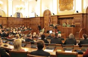 В латвийском парламенте обнаружили рай для курильщиков