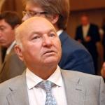 Юрий Лужков отказался уходить с поста мэра Москвы