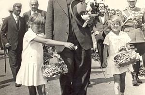 В «Пикшас» открыт памятник Улманису