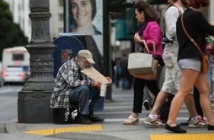 Каждый седьмой американец оказался бедняком