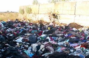 Помощь погорельцам выбросили на свалку (ВИДЕО)