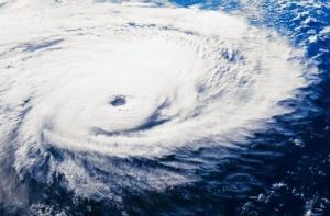 Синоптики предупреждают об урагане